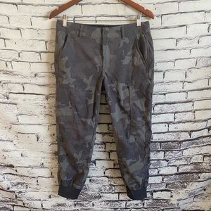 Prana Sky Canyon Camo Joggers SZ 6